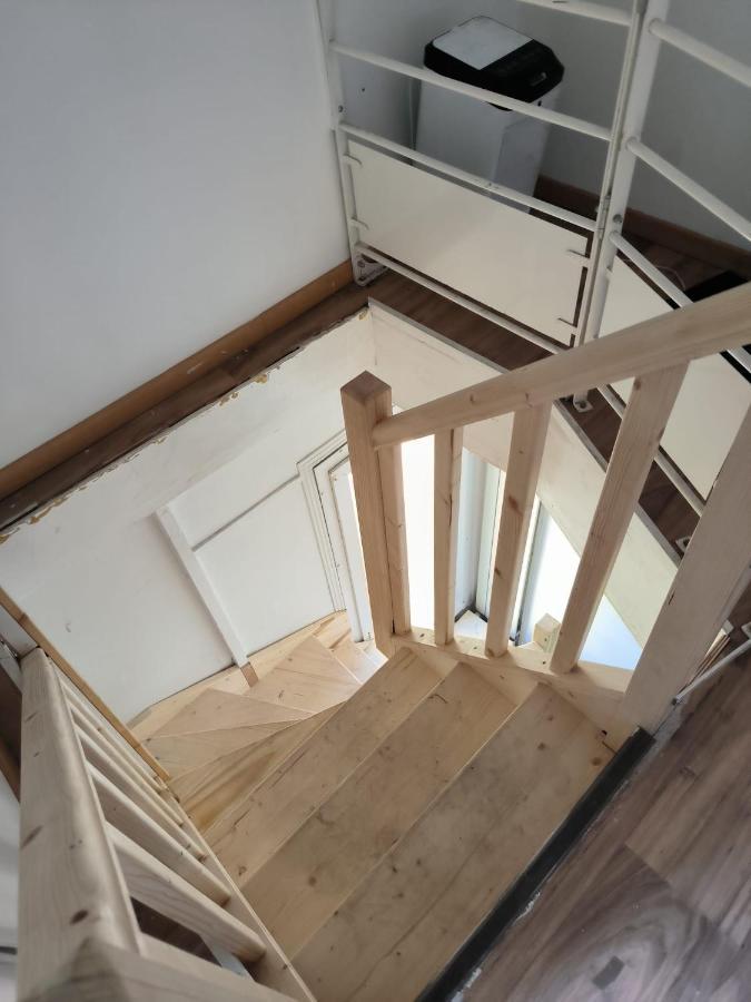 3 Hebergements - Au 1Er Etage 1 Appartement 2 Pieces Et Au 2Eme Etage Un Logement De 2 Chambres Louees Separement Avec Coin Cuisine Et Toilettes A Partager- Dans Pavillon Au Pied Du Rer B A 5 Minutes De Paris Et 30 Mn Stade De France Cachan Exterior foto